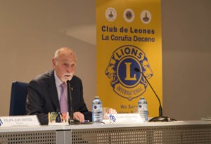 Luis Verde Remeseiro, Director Gerente del Área Sanitaria de A Coruña • Felipa Jove Santos, Presidenta de la Fundación María José Jove • José Luis Masián Barbo, Presidente Club de Leones La Coruña Decano