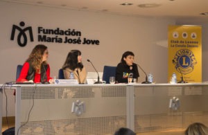 Modera: Adriana Ávila Álvarez, Decana Facultad Ciencias de la Salud Ponentes: • Montserrat López Merino, Directora de la Formación en el Modelo Casa Baubo. A&S. “Musicoterapia Científica Aplicada ©®" • Virginia Castelló Castro, Fundadora y Presidenta de la Asociación Música en Vena