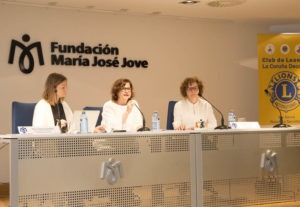 Modera: Patricia Amil Edreira, Responsable Didáctica Fundación María José Jove Ponentes: • Belén Curras Prado, Arquitecta y profesora de Máster Universitario de Arquitectura Sanitaria y Asistencial • Susana González Martínez, Responsable Colección Fundación María José Jove. “El arte como vehículo de canalización”