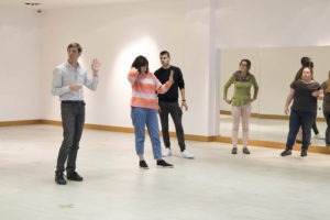 Taller de Movimiento con Javier Fernández Martín, Químico, investigador, bailarín y coreógrafo