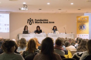 Ponente María Gorety Pazos González. Médico de Familia. Experta en Cuidados continuos y Paliativos. Servicio de Oncología Médica del Hospital de A Coruña