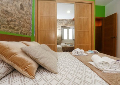Vista lateral de habitación