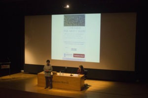 Licenciada en Canto, Mónica de Nut