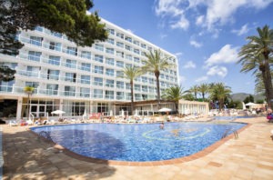 Pool hotel Tres Carabelas