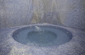 Jacuzzi Seaview Country Club Hotel