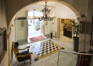 Front Desk Dalt Vila