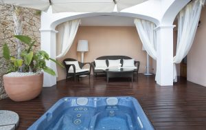 Jacuzzi en habitación 5 estrellas
